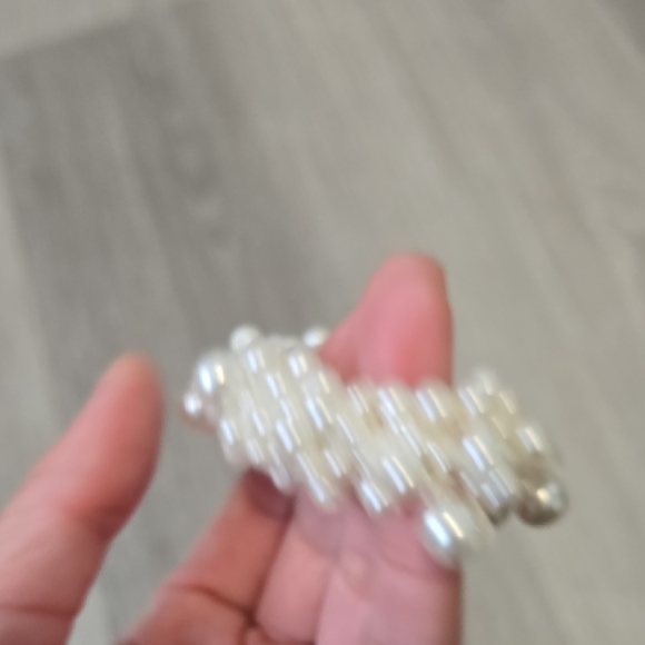 Elegant Pearl Beaded Hair Scrunchie - Picture 7 of 9